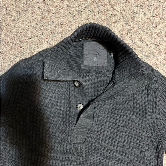 H&M Men’s Dark Gray Polo Cotton Sweater Size S – Classic Knit Pullover - Picture 5 of 14